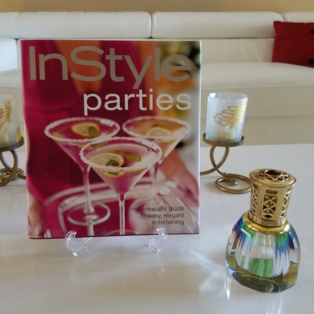 InStyle Party Book 🥂